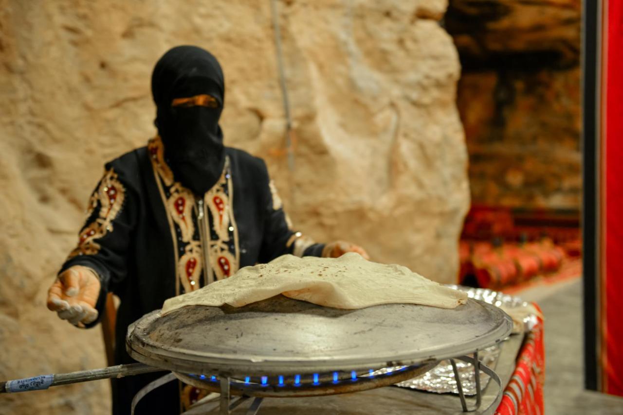 Little Petra Bedouin Camp Hotel Al Hayy Exterior photo